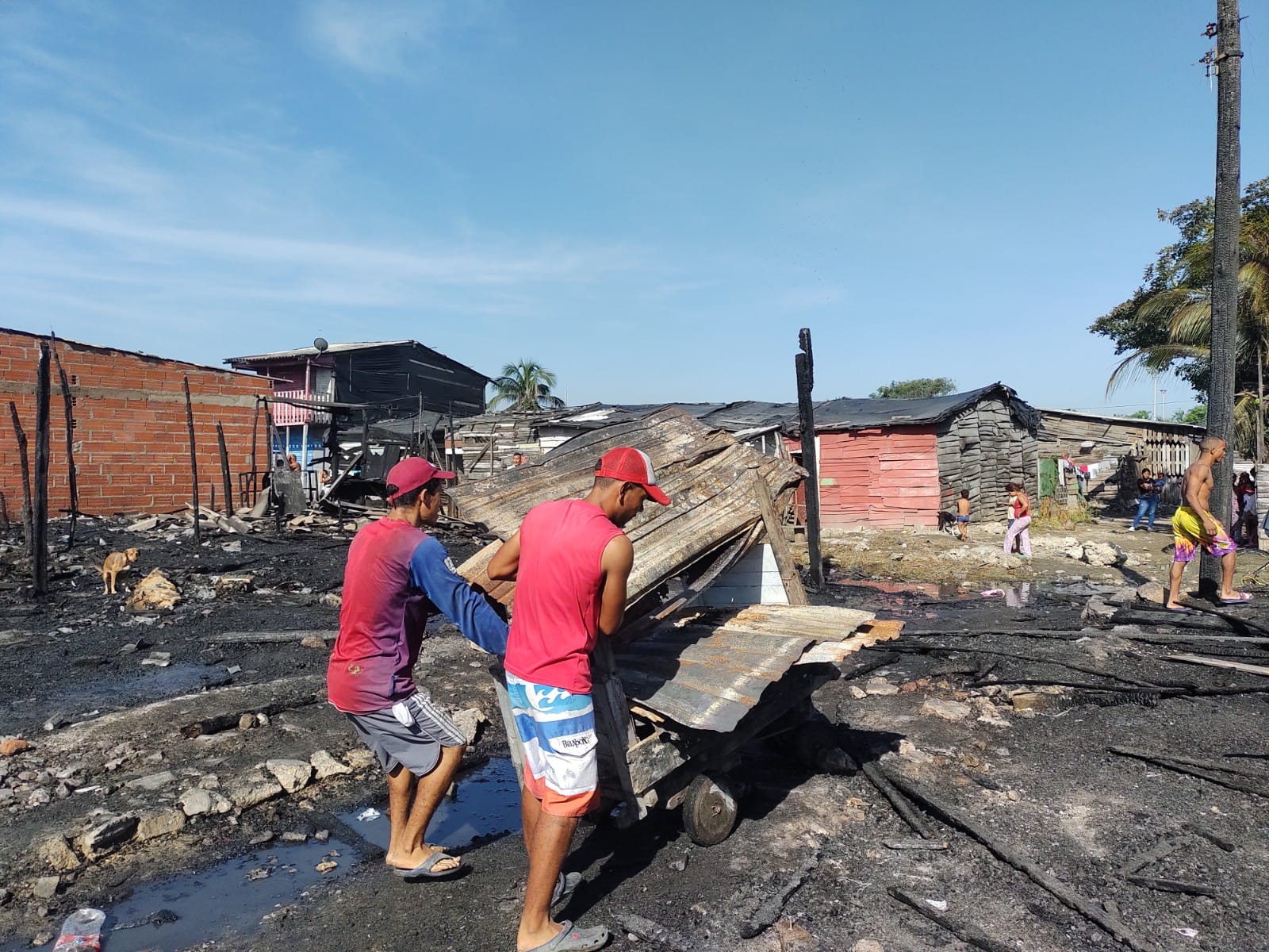 La desolación que dejó el incendio en Bendición de Dios