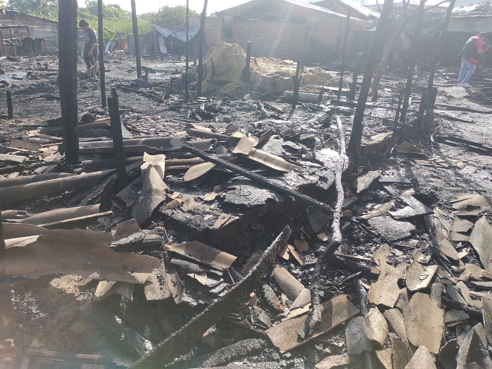 La desolación que dejó el incendio en Bendición de Dios