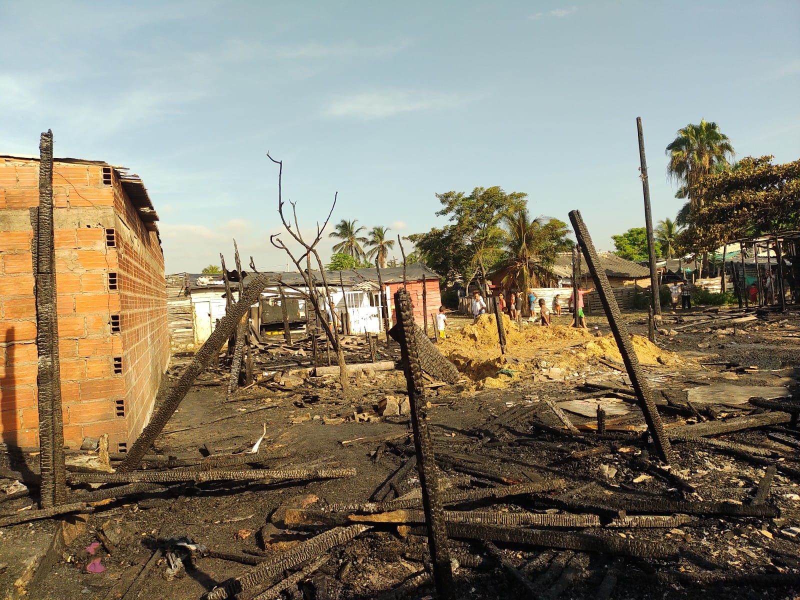 La desolación que dejó el incendio en Bendición de Dios