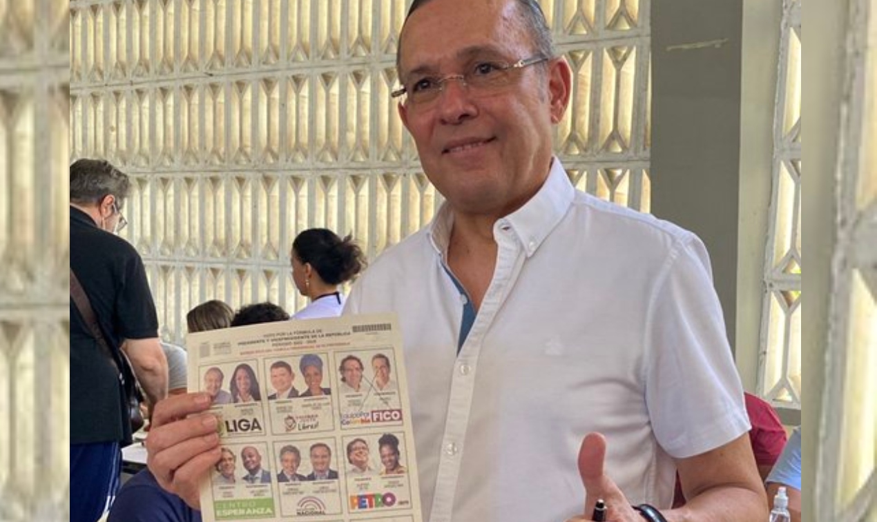Efraín Cepeda, senador conservador.