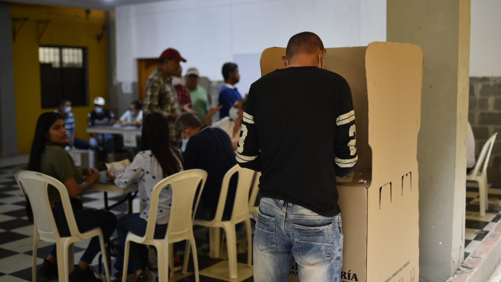 Jornada electoral en el Colegio Mayor del Atlántico.