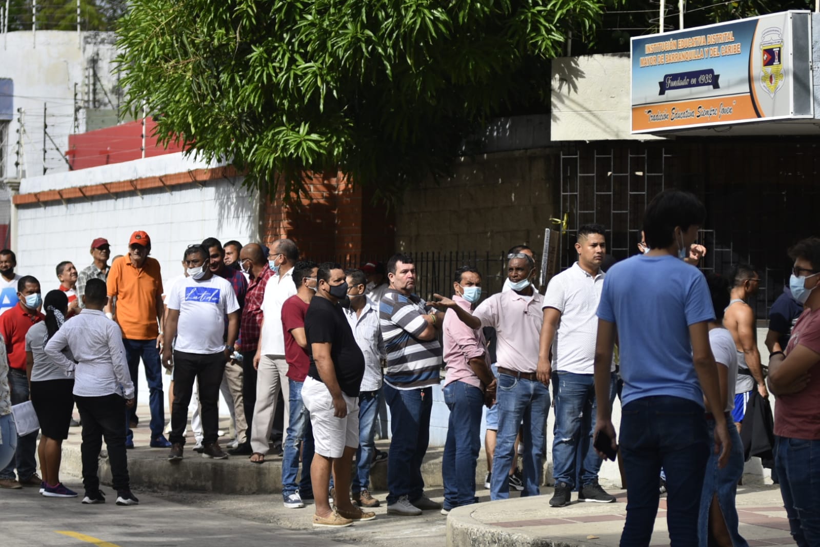 Jornada electoral en el Colegio Mayor del Atlántico.