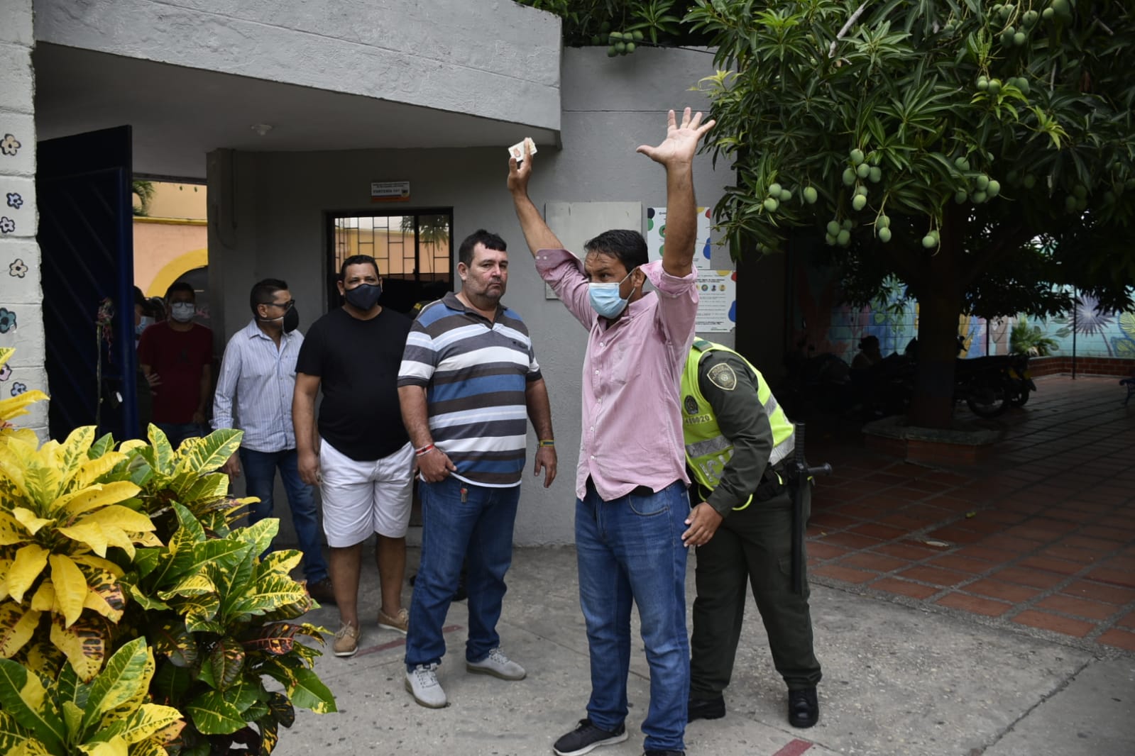 Jornada electoral en el Colegio Mayor del Atlántico.