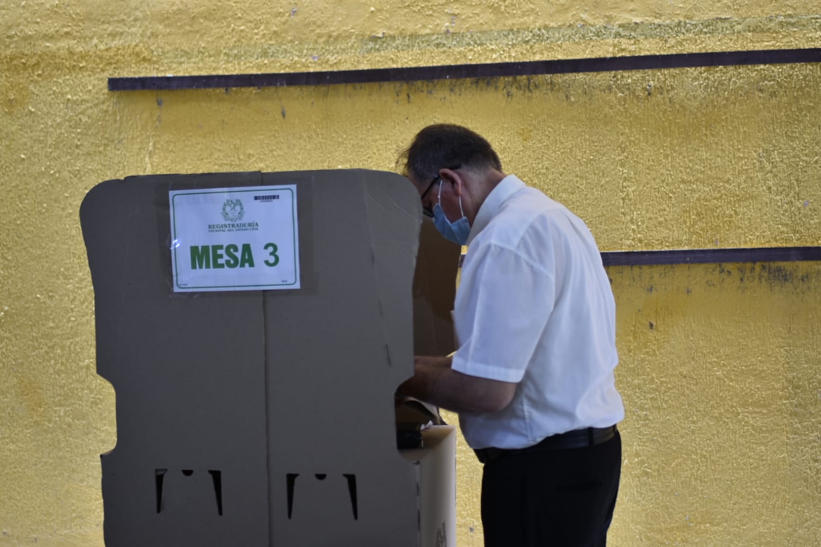 Jornada electoral en el Colegio Mayor del Atlántico.