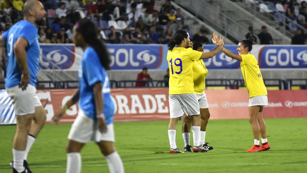 Ernesto Sánchez marcó el primer gol del partido.