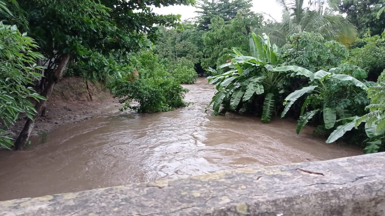 Creciente del arroyo.