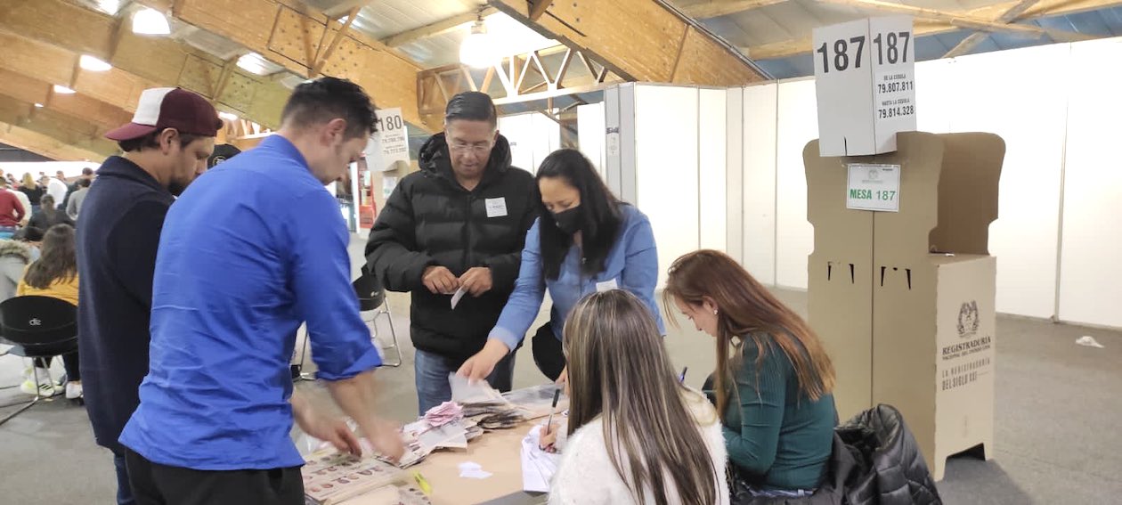 39 millones de colombianos están habilitados para votar este domingo,