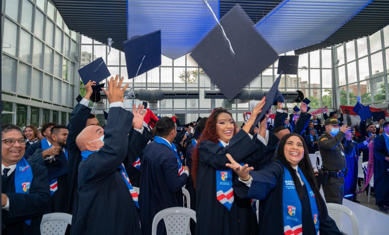 Ceremonia de graduación de la segunda promoción de ‘Viva la Barra’. 