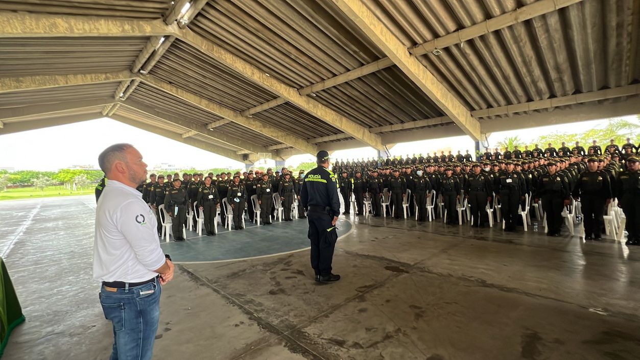 Presentación de los nuevos policías.