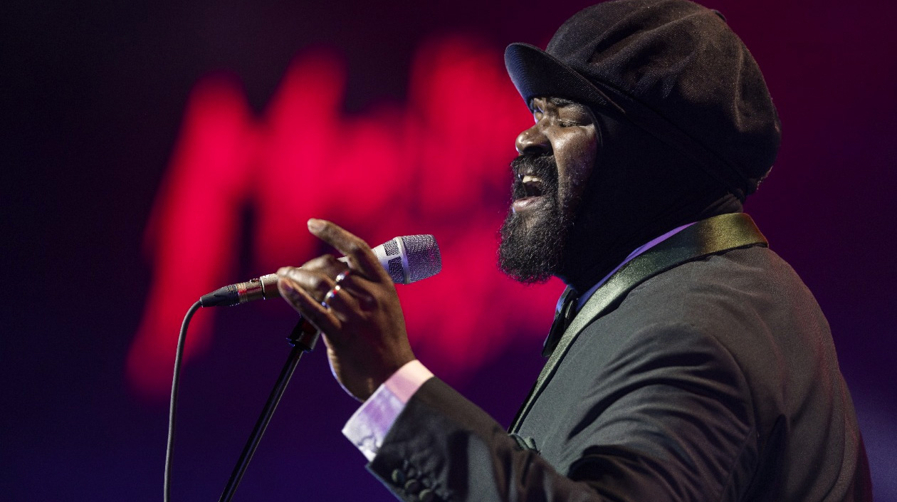 El cantante estadounidense Gregory Porter durante su presentación en el Festival del Jazz 2022 en Montreux.