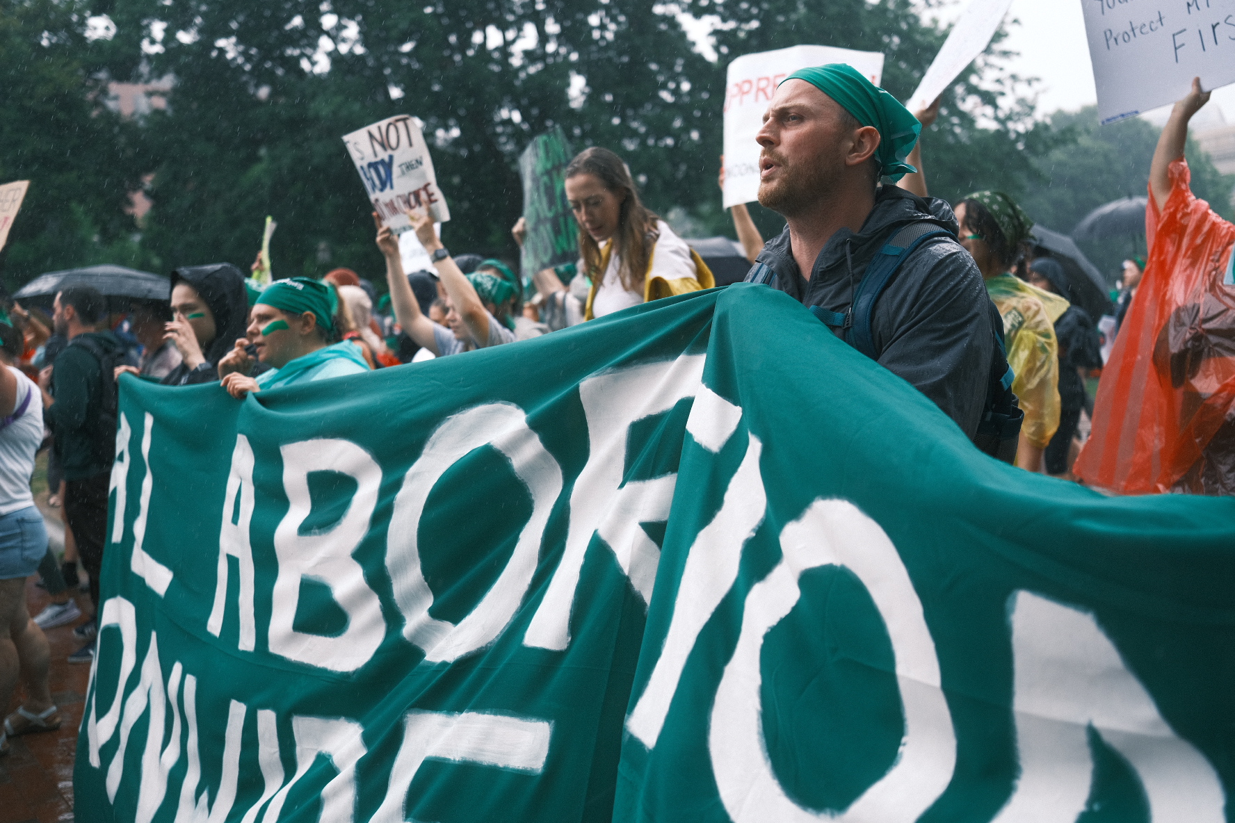 Manifestantes a favor del aborto participan en una marcha de mujeres frente a la Casa Blanca, en Estados Unidos.