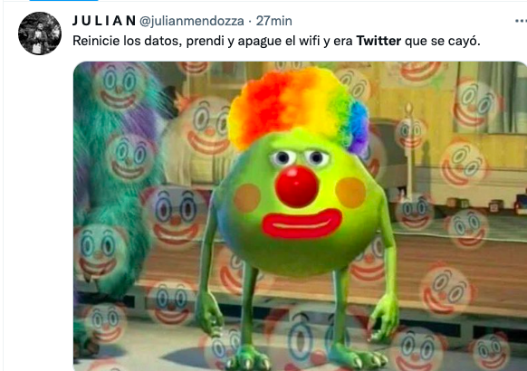 Uno de los memes por las fallas de este jueves de Twitter