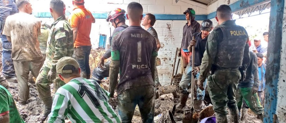 Tarea de rescate de victimas de Tapartó.