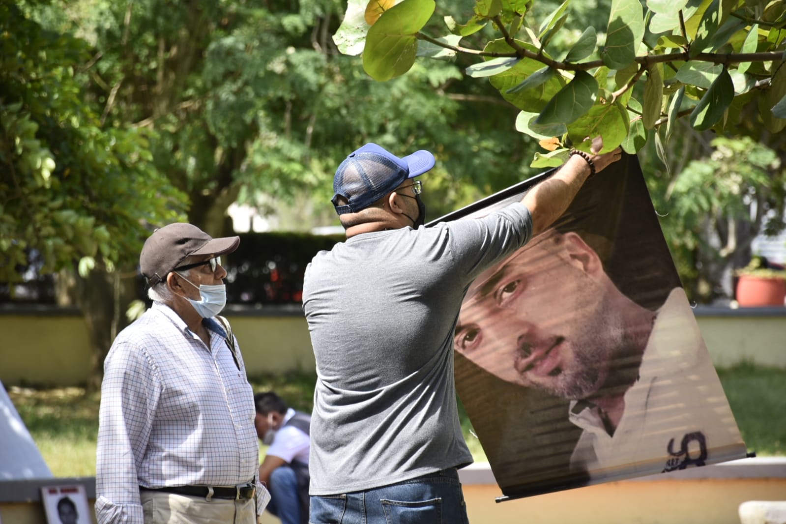 Exposición de fotografías de víctimas del conflicto armado
