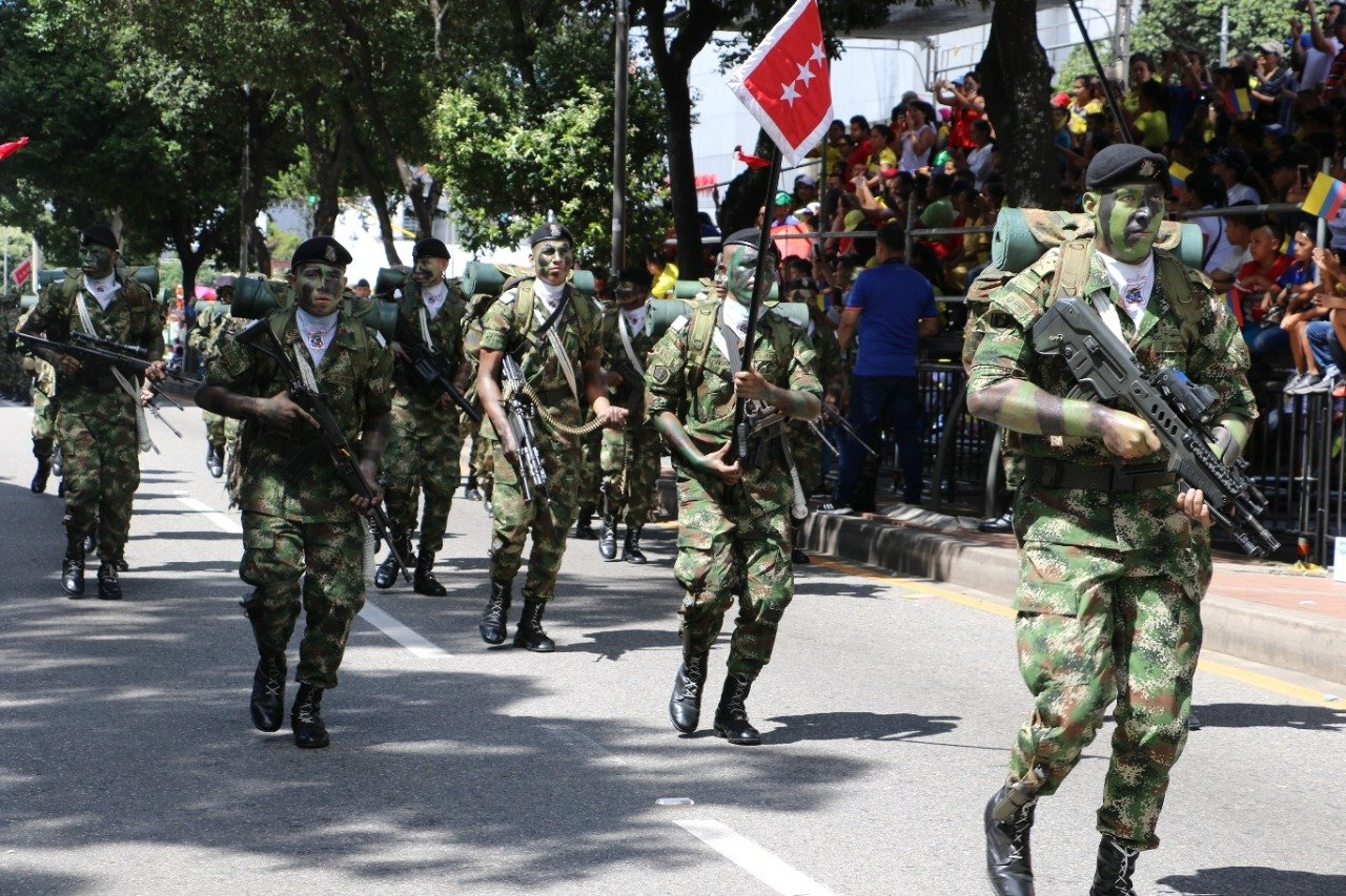 "Un honor pertenecer a las fuerzas armadas", dijeron orgullosos los hombres del Ejército.