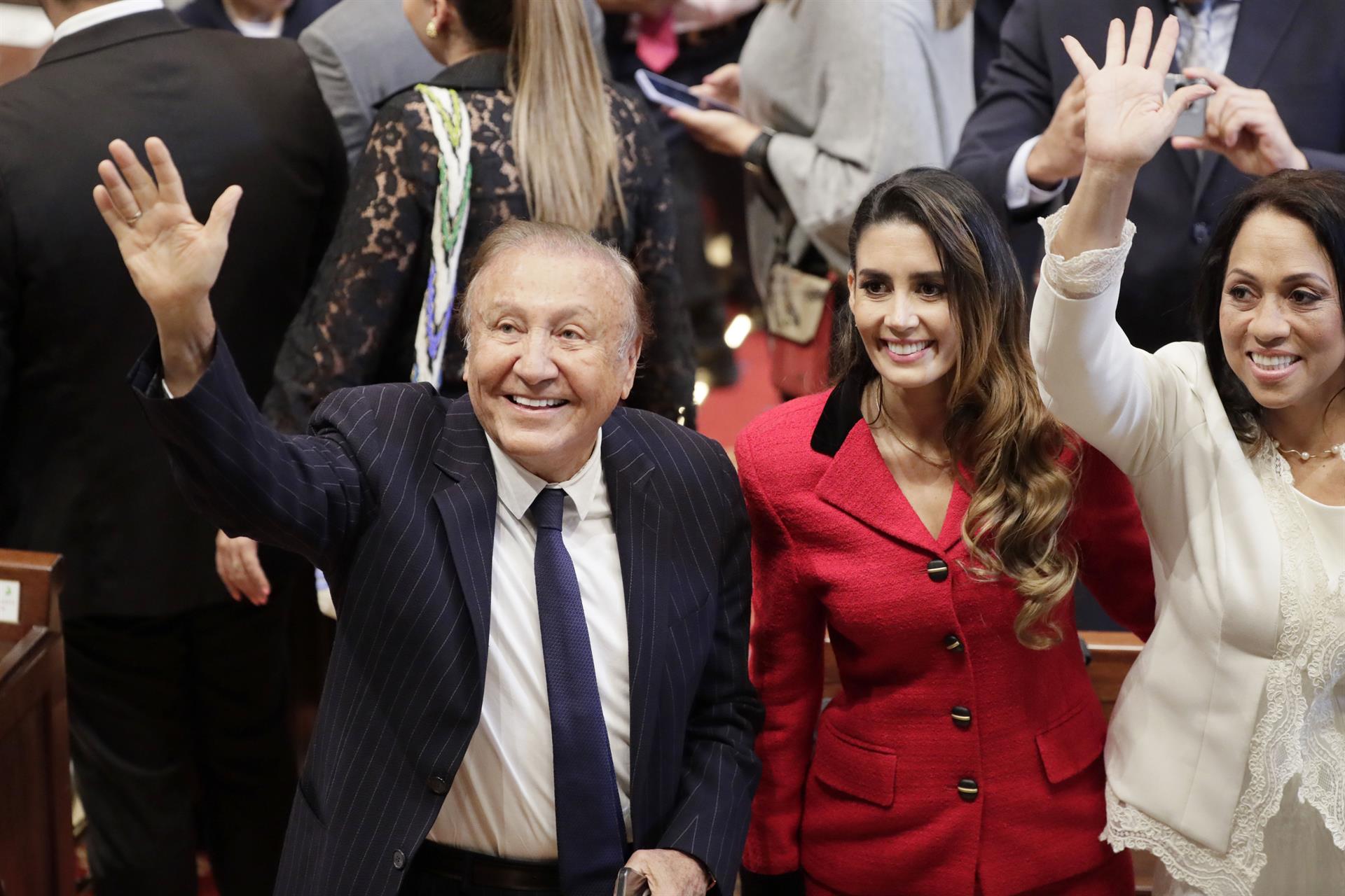 El senador Rodolfo Hernández y la representante Marelen Castillo.
