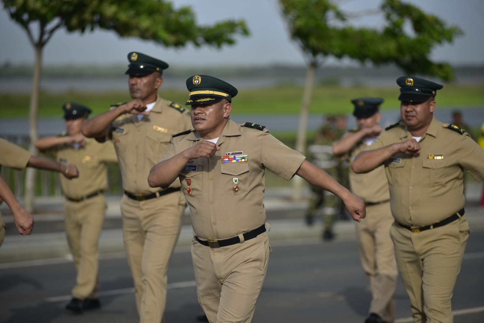 Barranquilla celebró el Día de la Independencia con imponente desfile militar en el Malecón del Río.