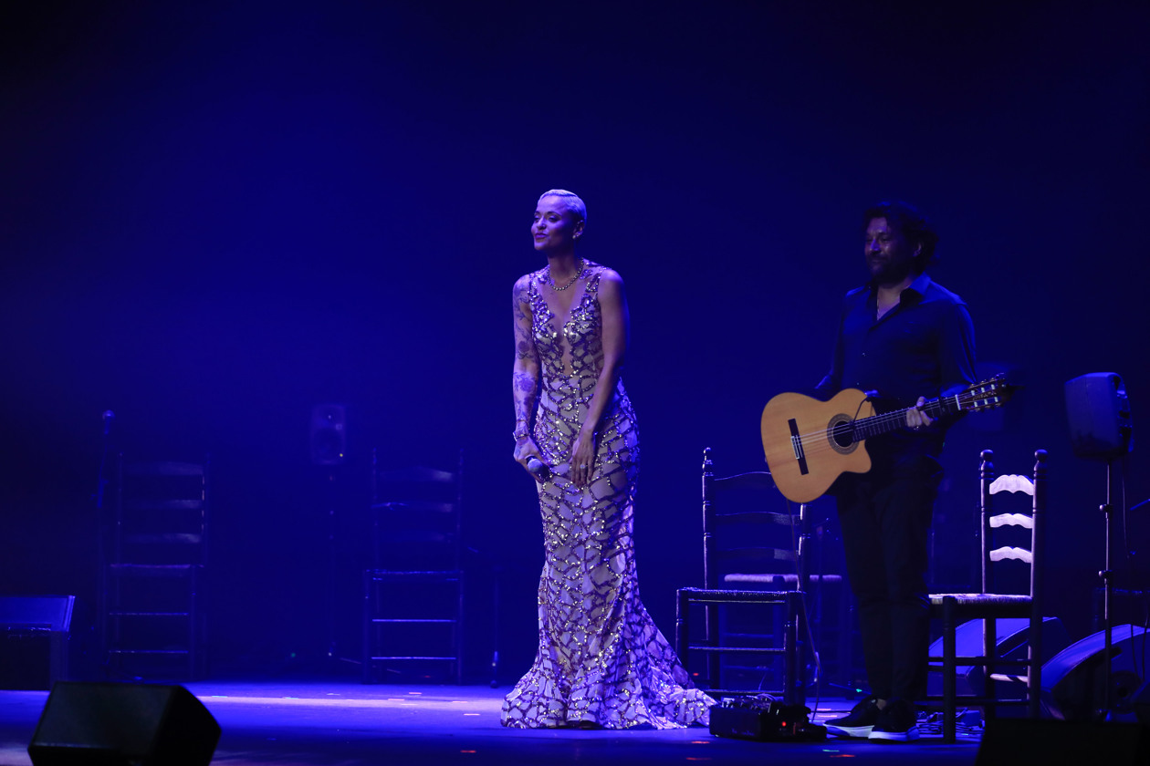 El famoso guitarrista Paco de Lucia fue homenajeado en el Teatro Real de Madrid.