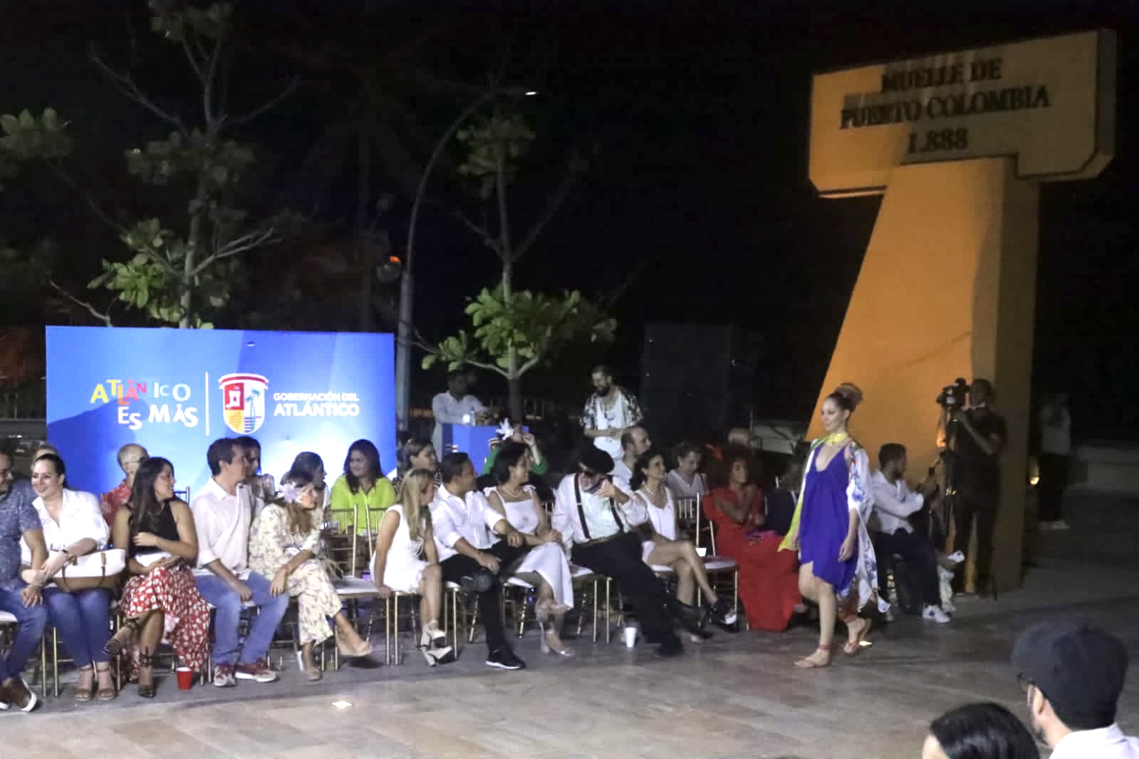 El recién recuperado muelle de Puerto Colombia, fiel testigo de la pasarela.
