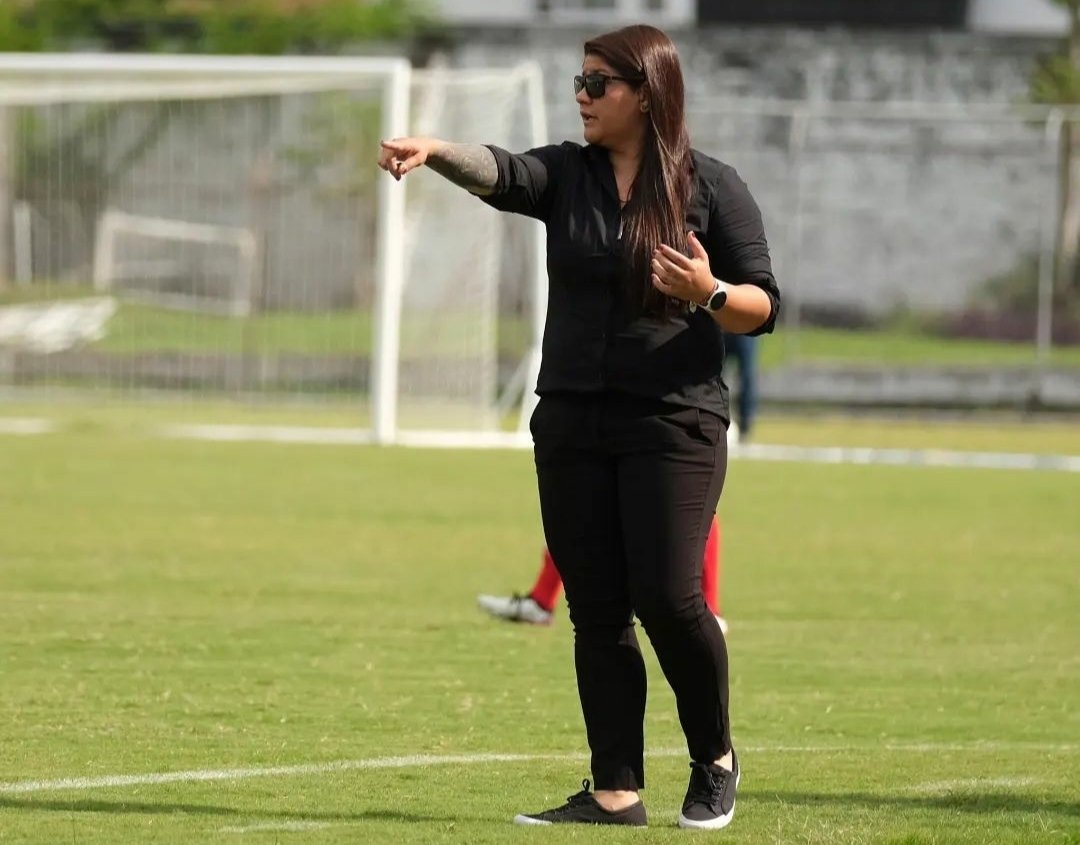 Yinaris García, entrenadora de Junior. 