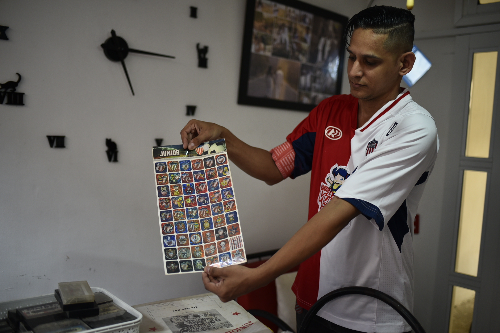 Calcomanías alegóricas a Junior. 