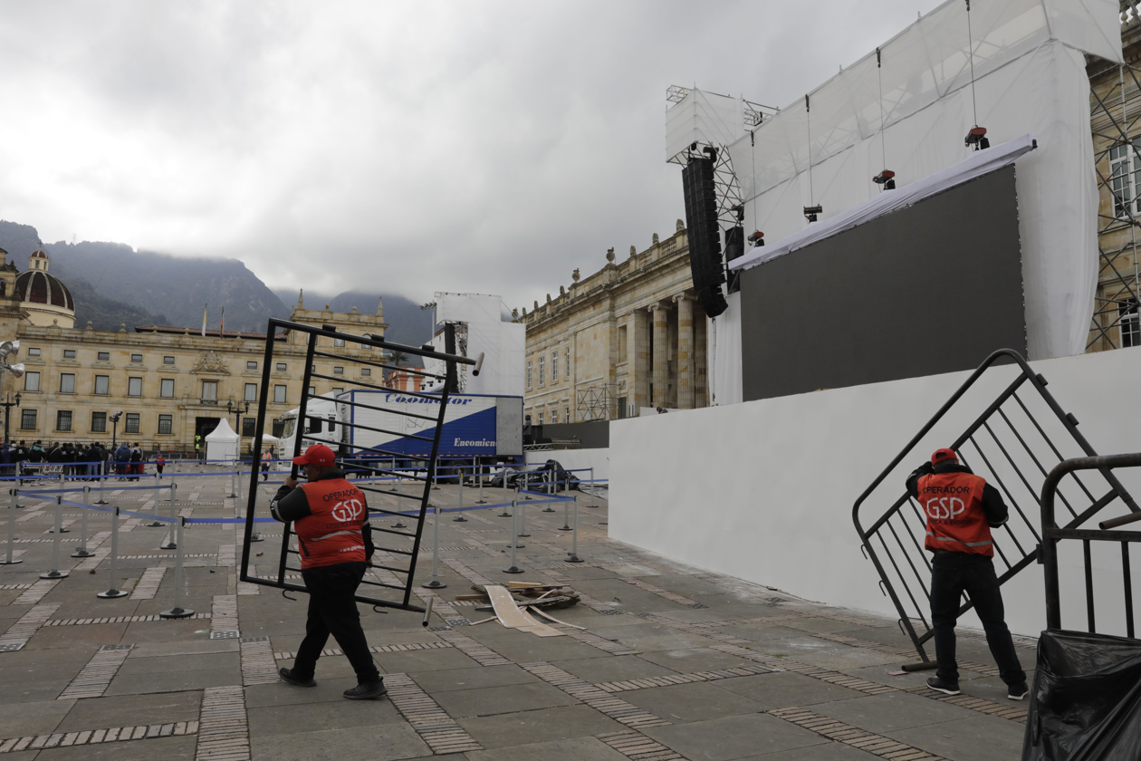 Bogotá se blinda con 15.000 policías y militares para la investidura de Petro