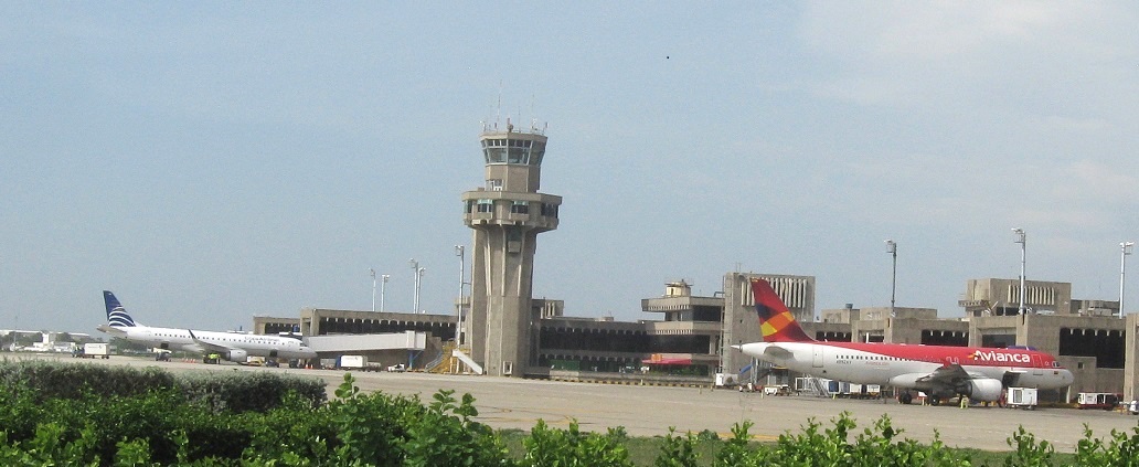 Todos quedaron esperando la ampliación y modernización del aeropuerto 'Ernesto Cortissoz?.