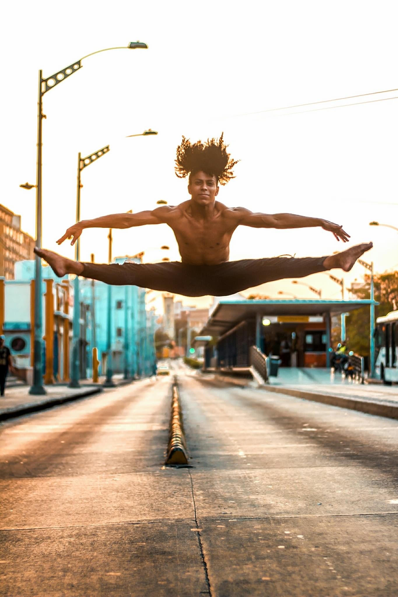 El bailarín barranquillero Alexander Gutiérrez.