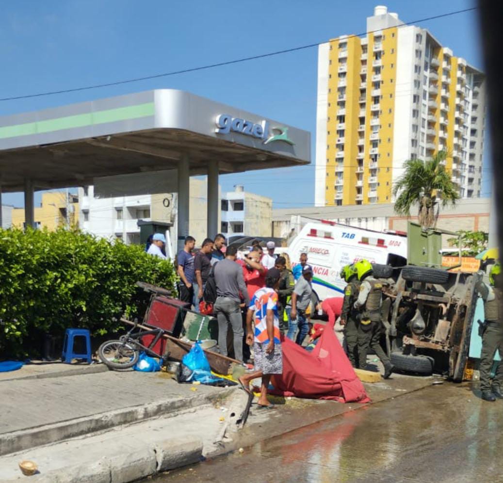 Momentos del accidente de tránsito en la calle murillo.