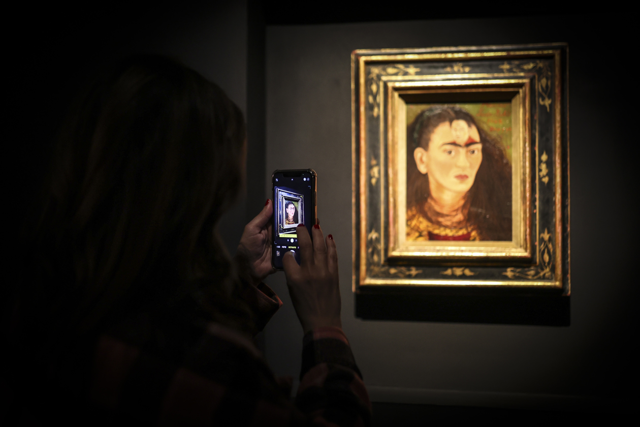 Diego y yo, de Frida Kahlo, es furor en Buenos Aires y alcanza récord.