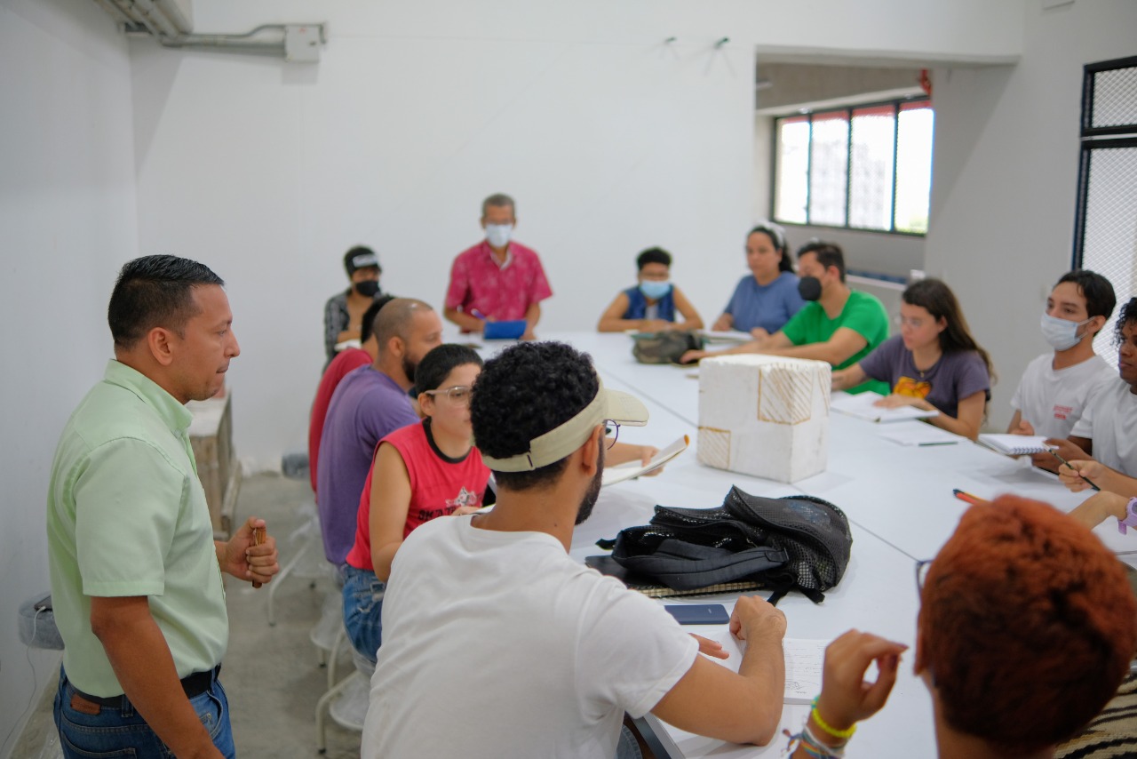 Estudiantes de la EDA.