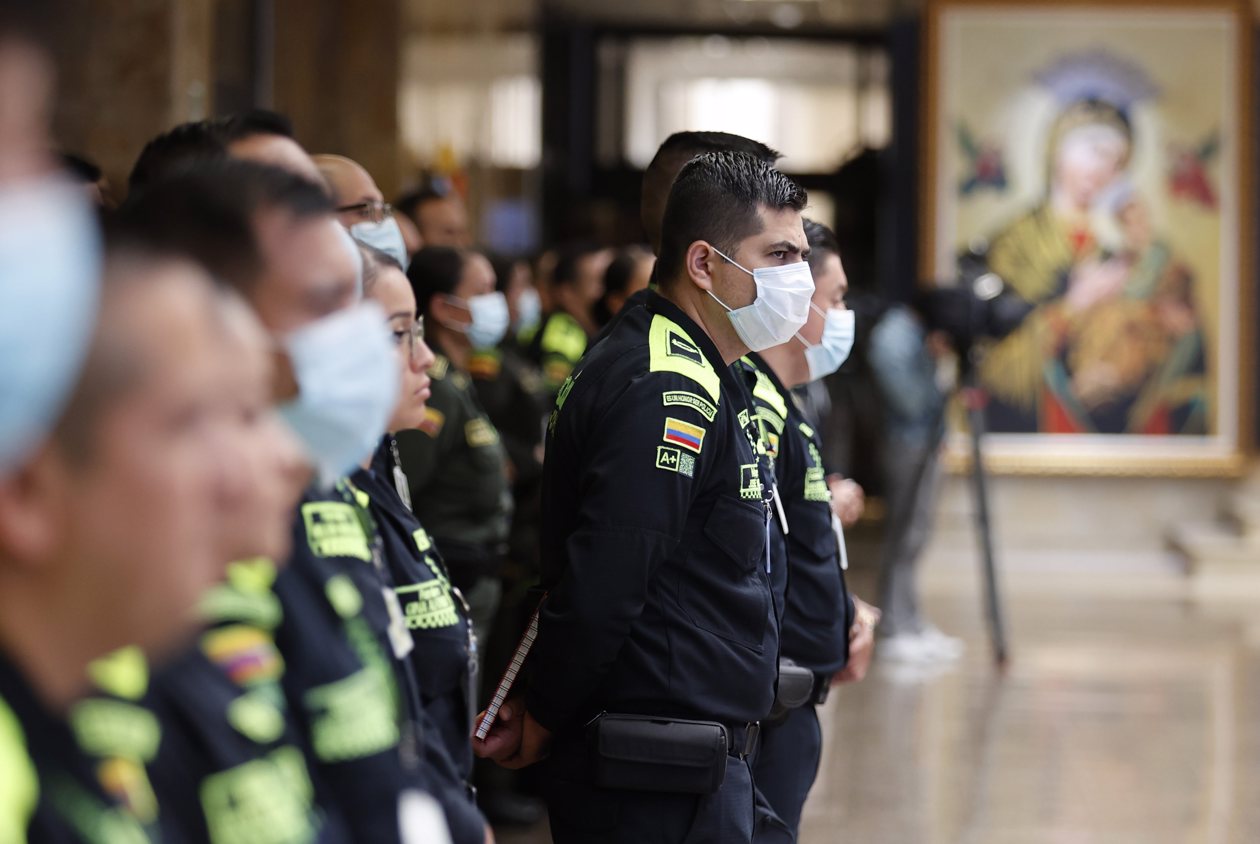 Homenaje a policías masacrados en Huila