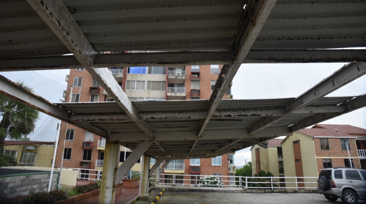 El Parqueadero de Mirador del Mar 2, en Miramar, fue el sector más afectado.
