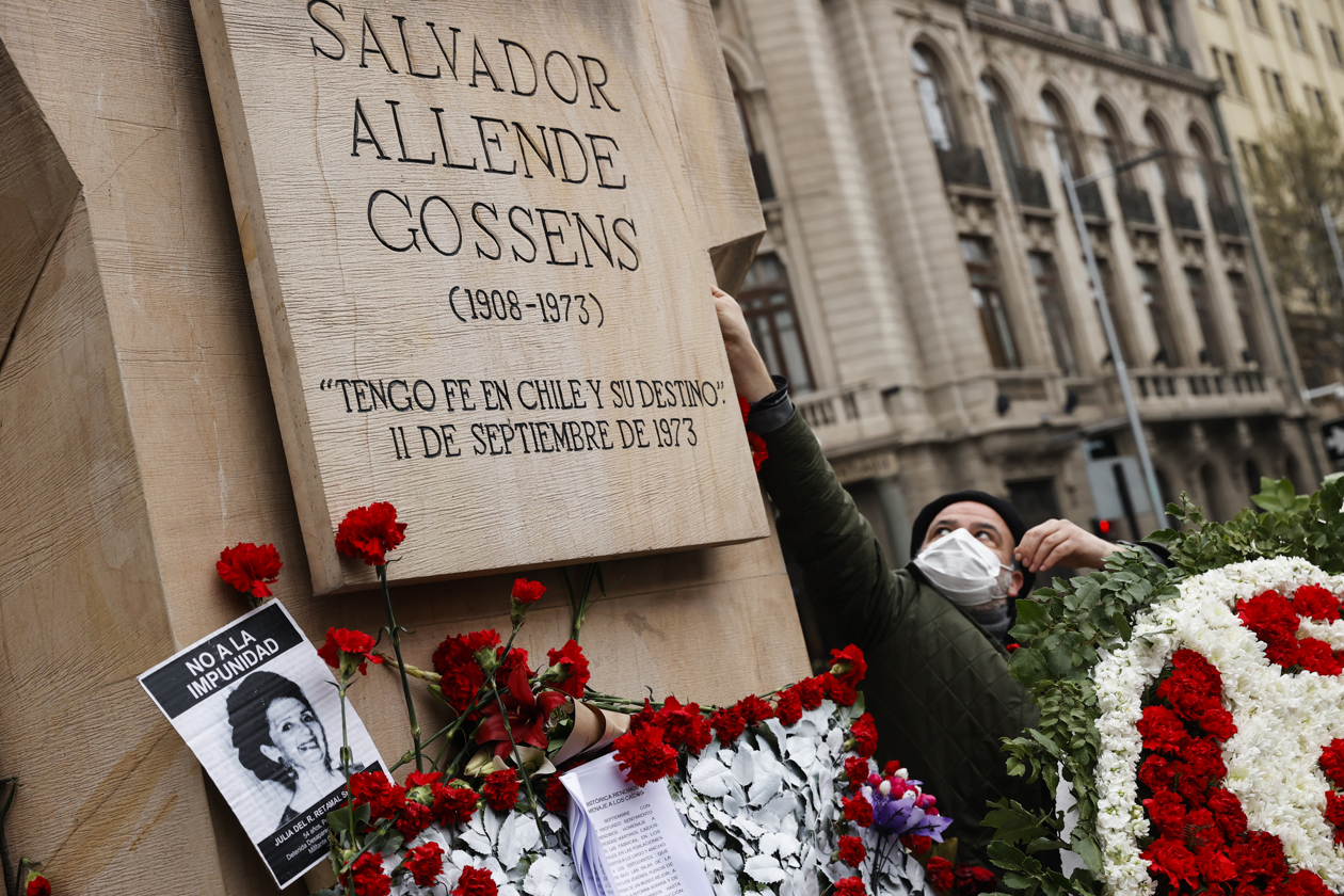Imagen del sentido homenaje al antiguo presidente de Chile, Salvador Allende.