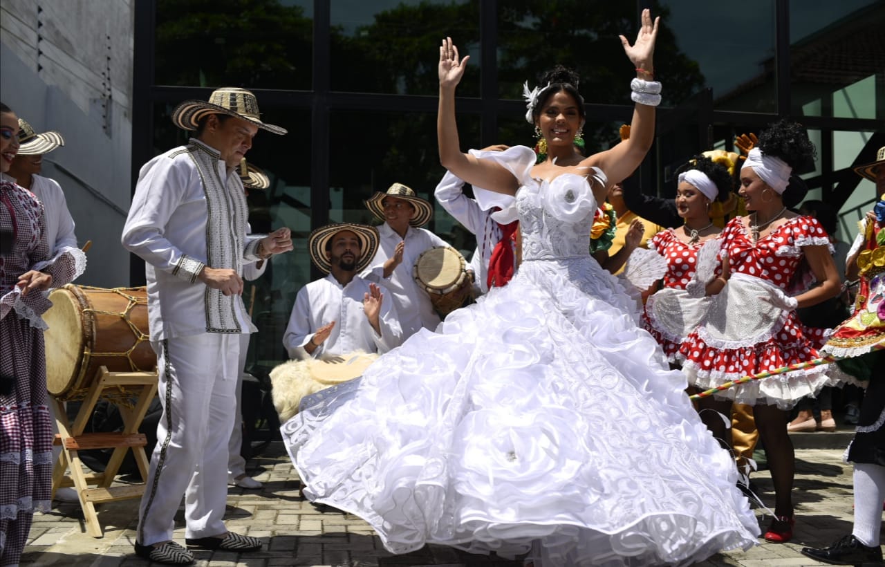 El Rey Momo Tito Crissien y la  Reina Daniela Falcón.