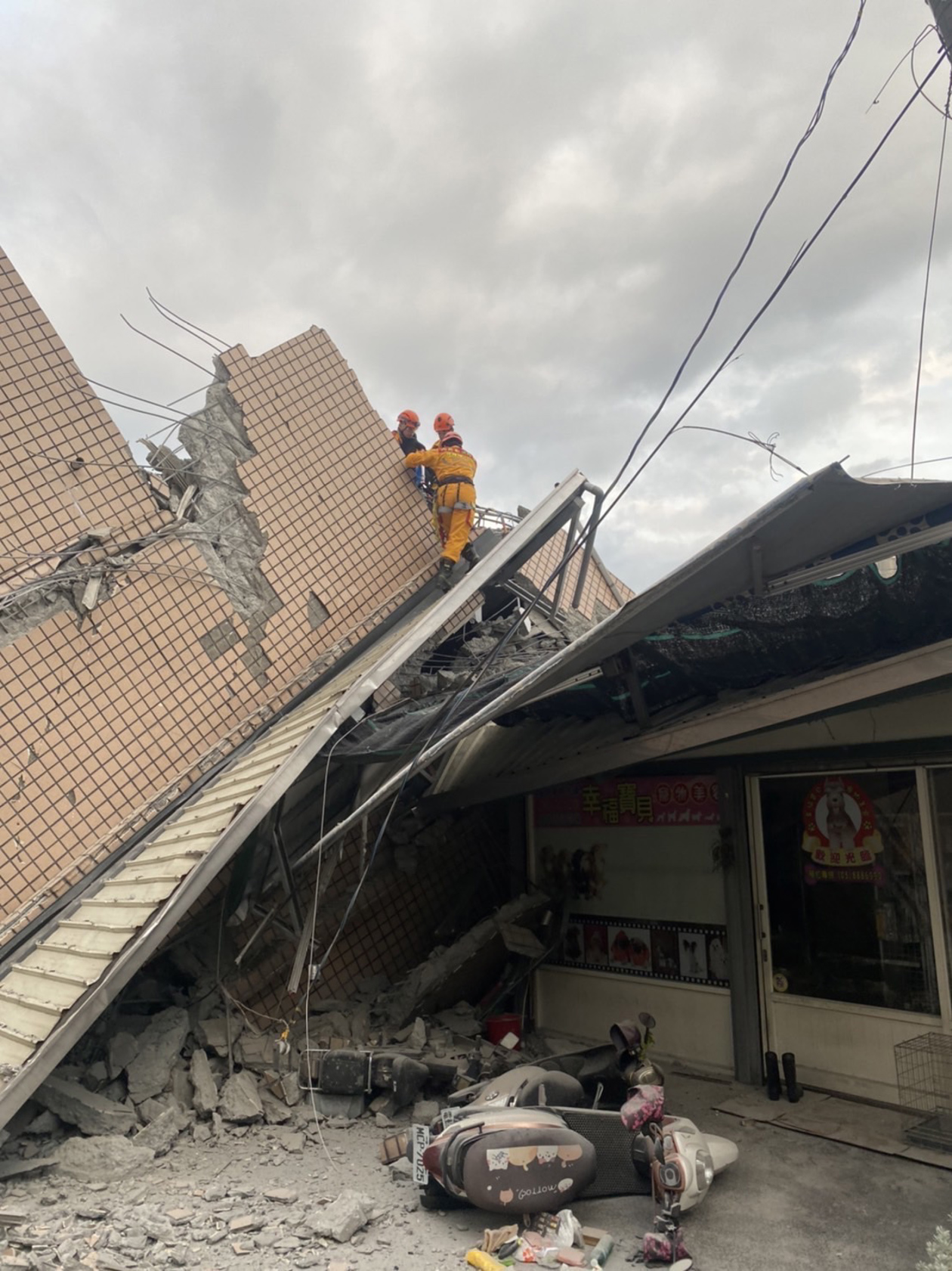 Momentos del terremoto en el sureste de Taiwán.