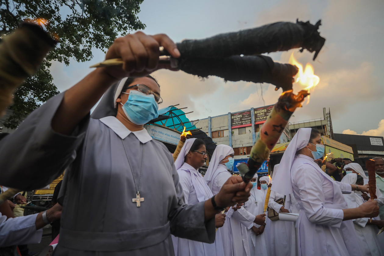 Protesta contra el aumento de la tarifa eléctrica en Sri Lanka.