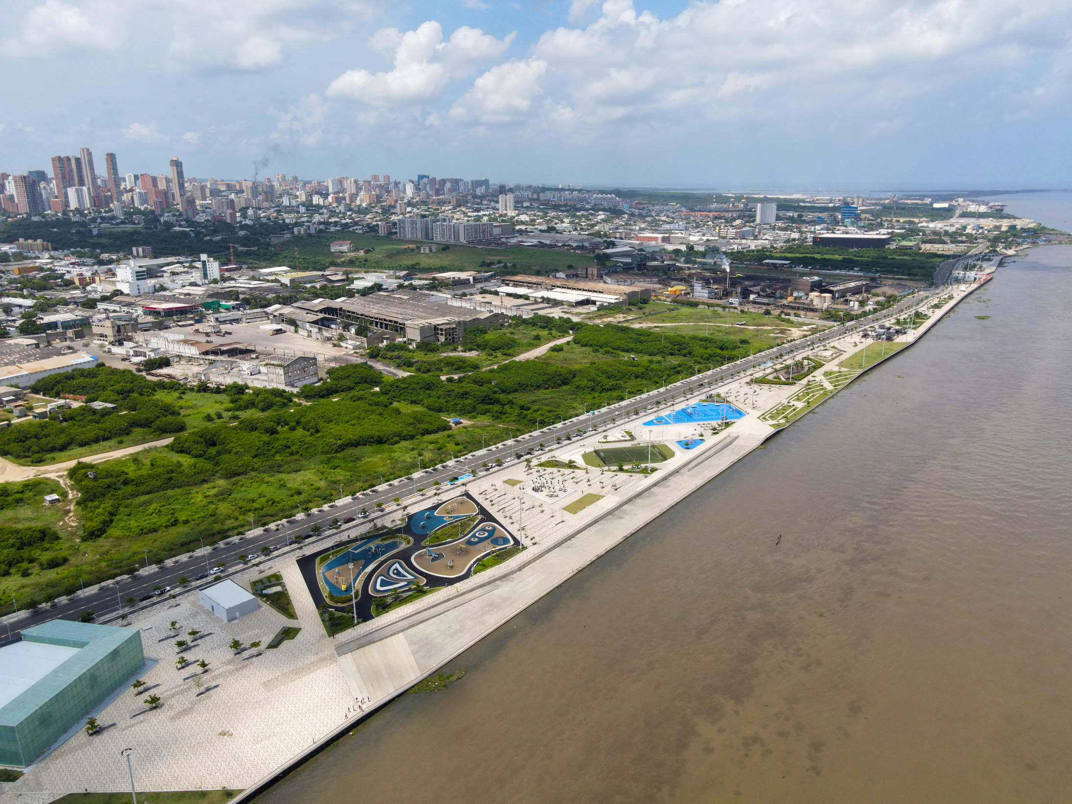 Barranquilla de cara al río.