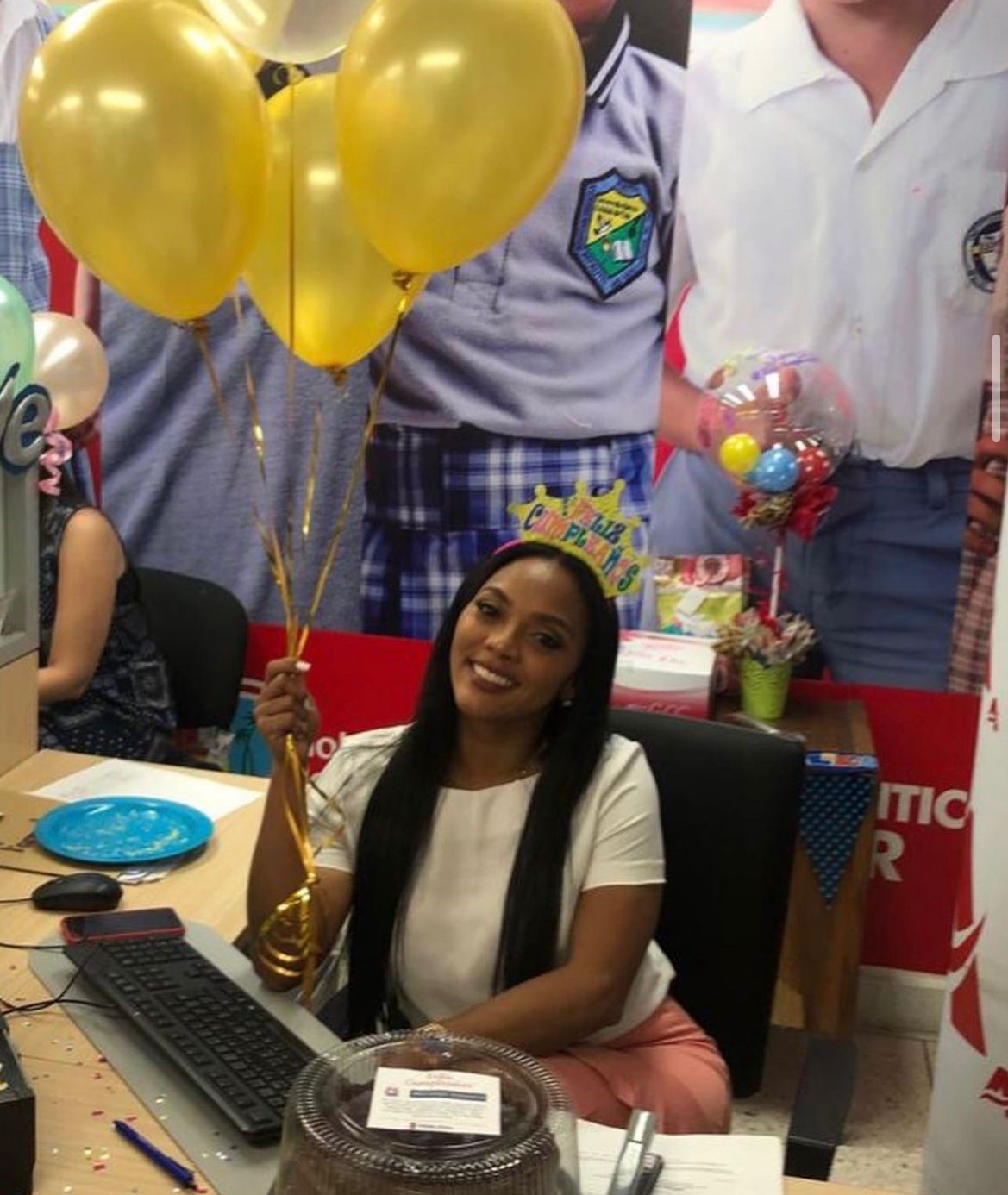 Marielys Valencia en su trabajo como auxiliar administrativa en la Gobernación del Atlántico. 