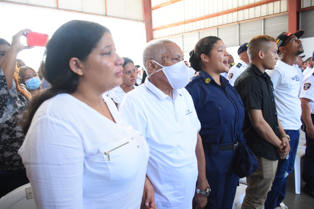 Familiares del sargento Javier Solano Ruiz.