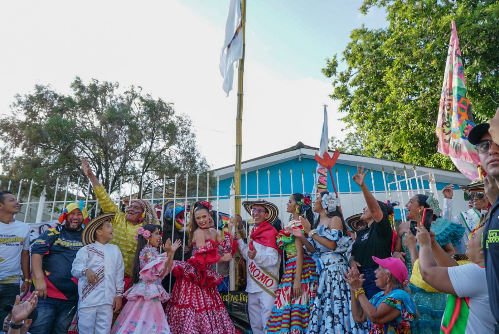 Izada de bandera de cumbiamba. 