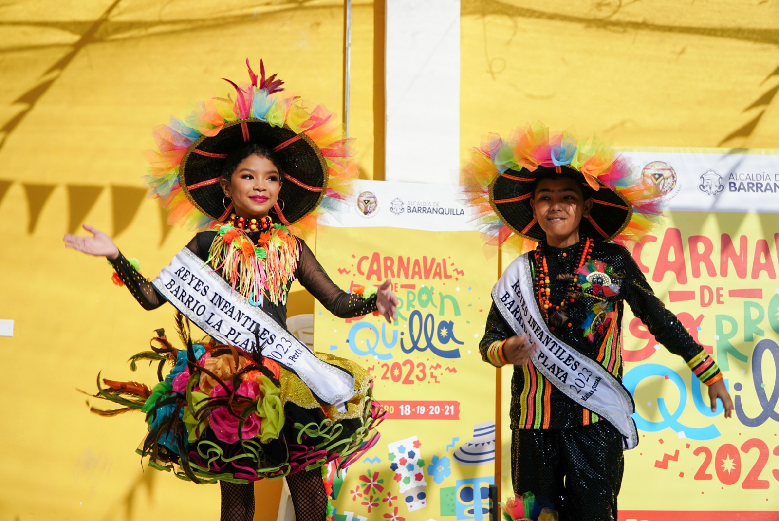 Los reyes y reinas infantiles de los barrios  dijeron presente.