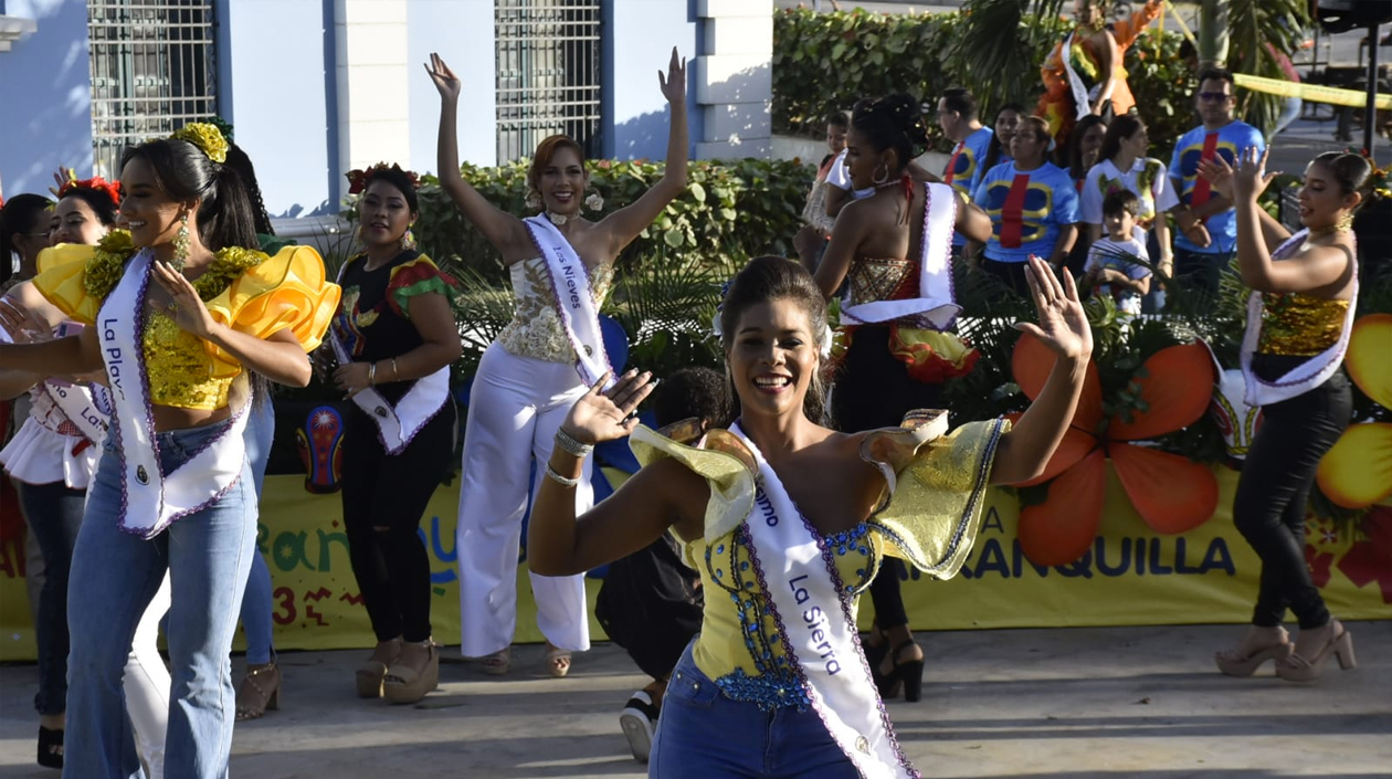 Izada de bandera del Carnaval de Barranquilla 2023.