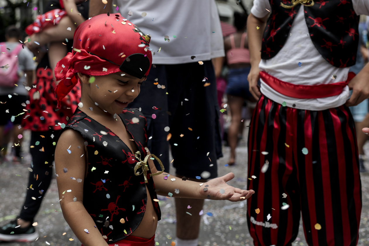 La fiesta se calienta en Río de Janeiro, Brasil.