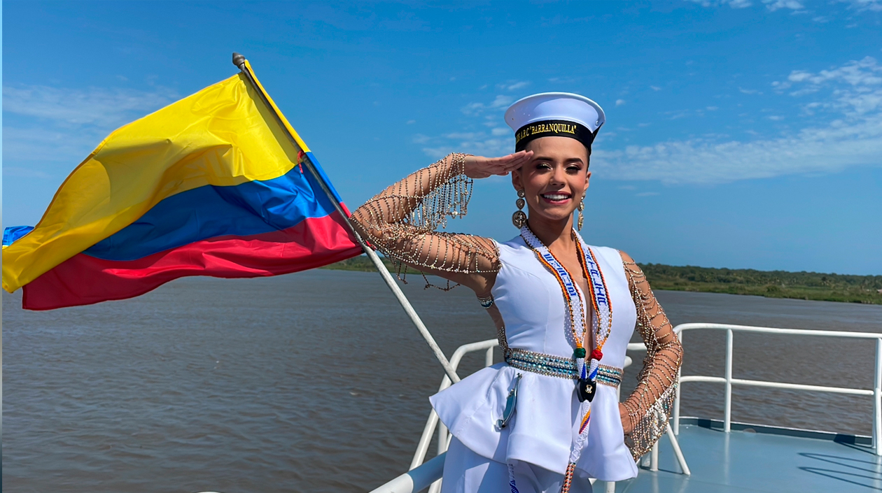 Natalia De Castro en la Guacherna fluvial