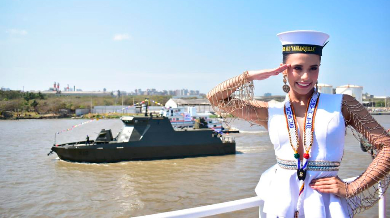 Natalia De Castro en la Guacherna fluvial