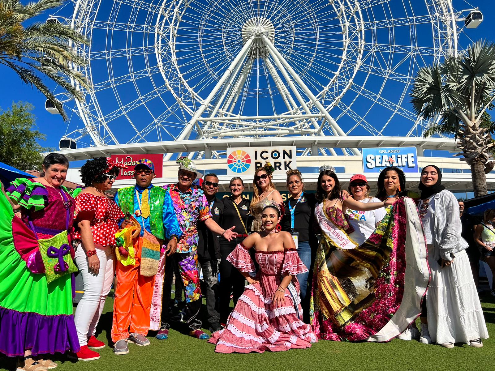 Grupos folclóricos del Carnaval de Barranquilla en el Icon Park de Orlando, Florida. 