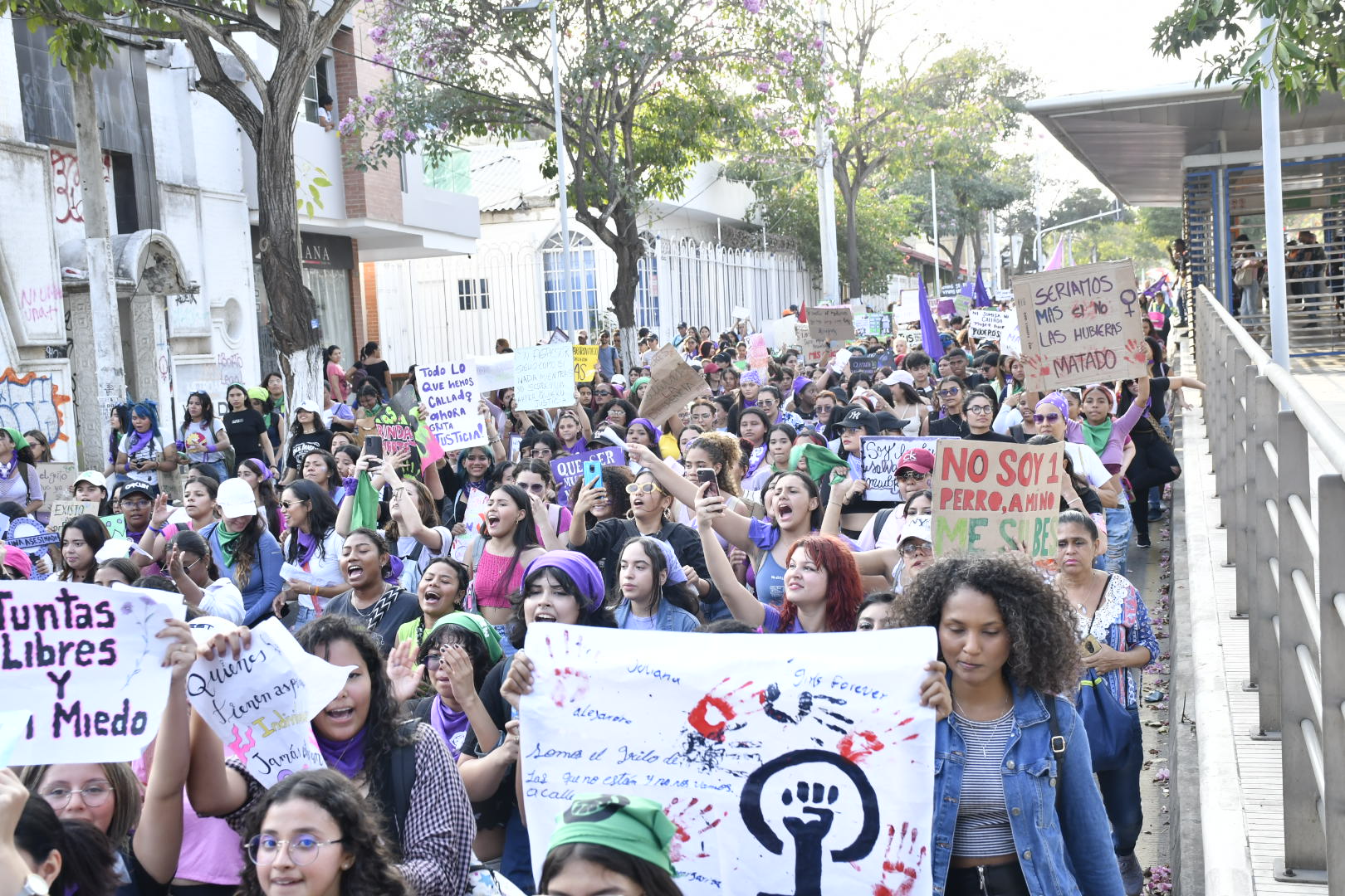 Marcha de mujeres en Barranquilla.