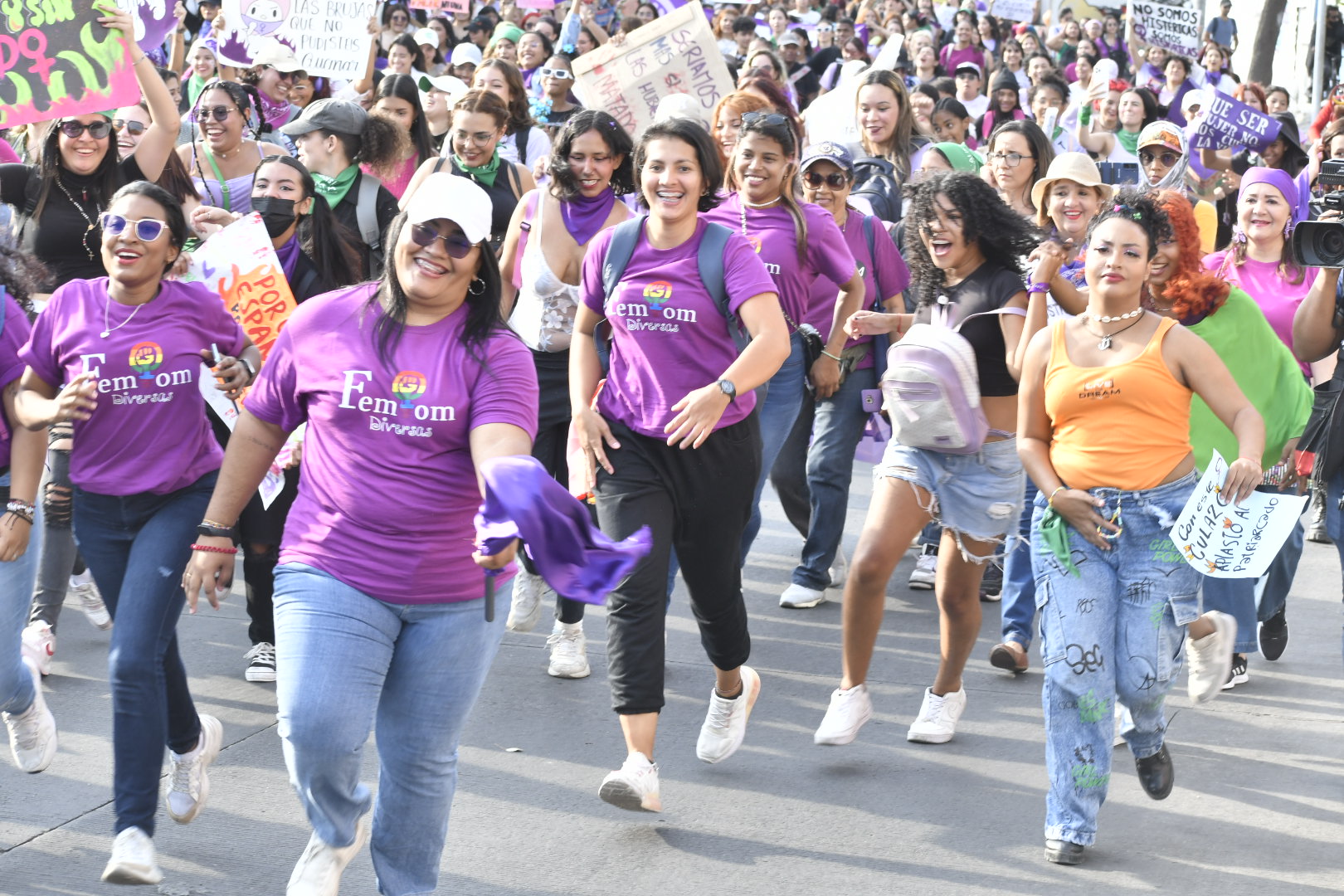 La marcha recorrió la Avenida Olaya Herrera.