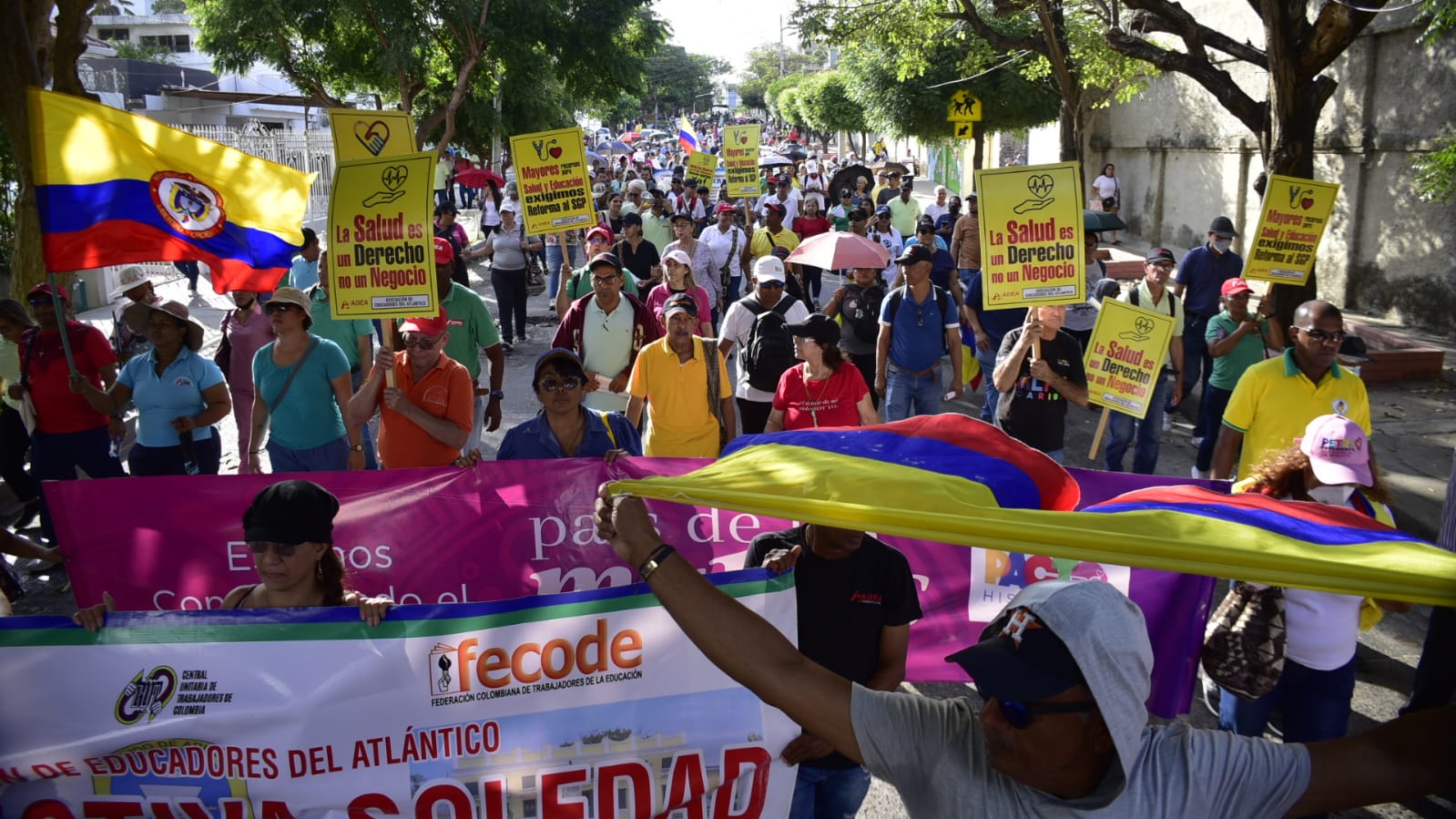 Magisterio del Atlántico en marcha de esta tarde en Barranquilla